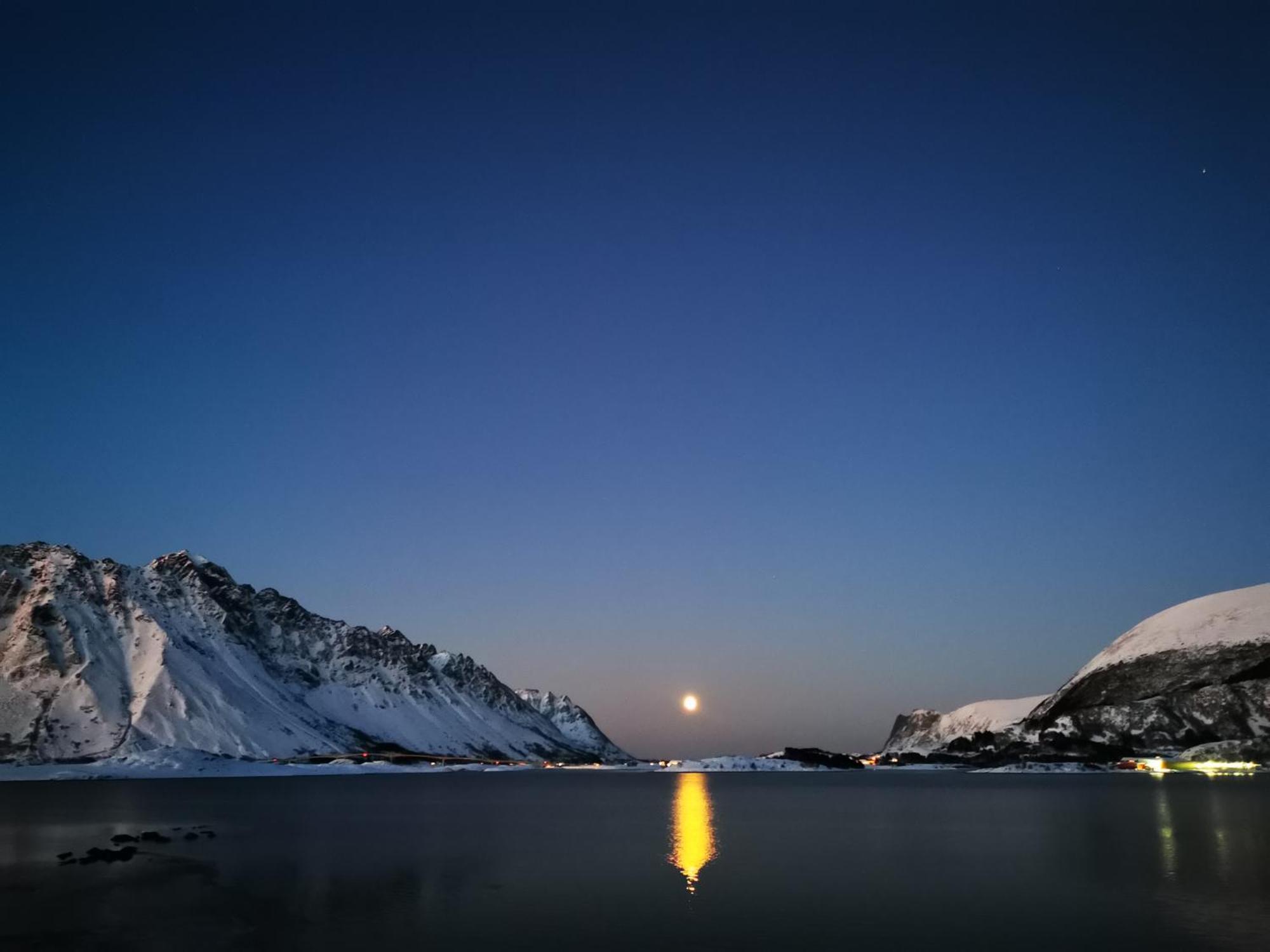 Rystad Midnight Sun And Nature Apartment Exterior foto